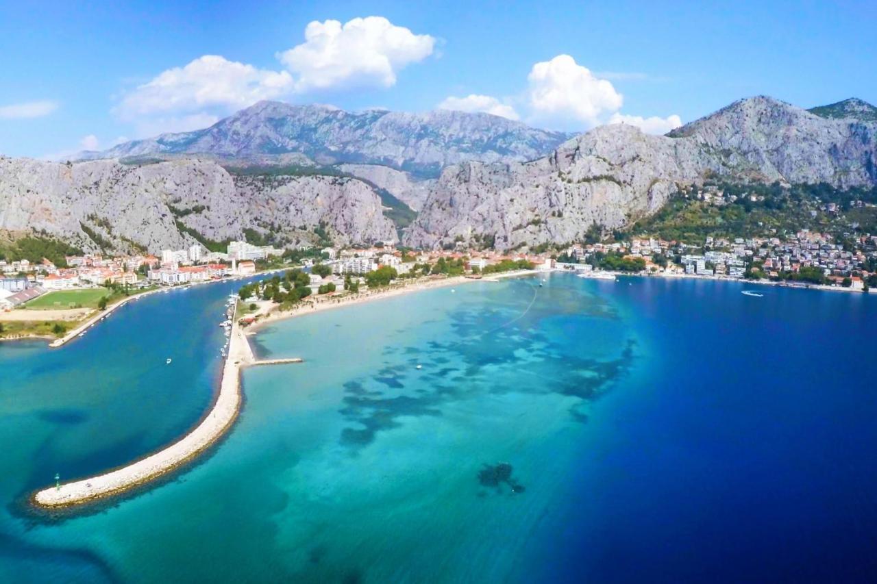 Seaside Apartment Blue Дуги Рат Екстериор снимка