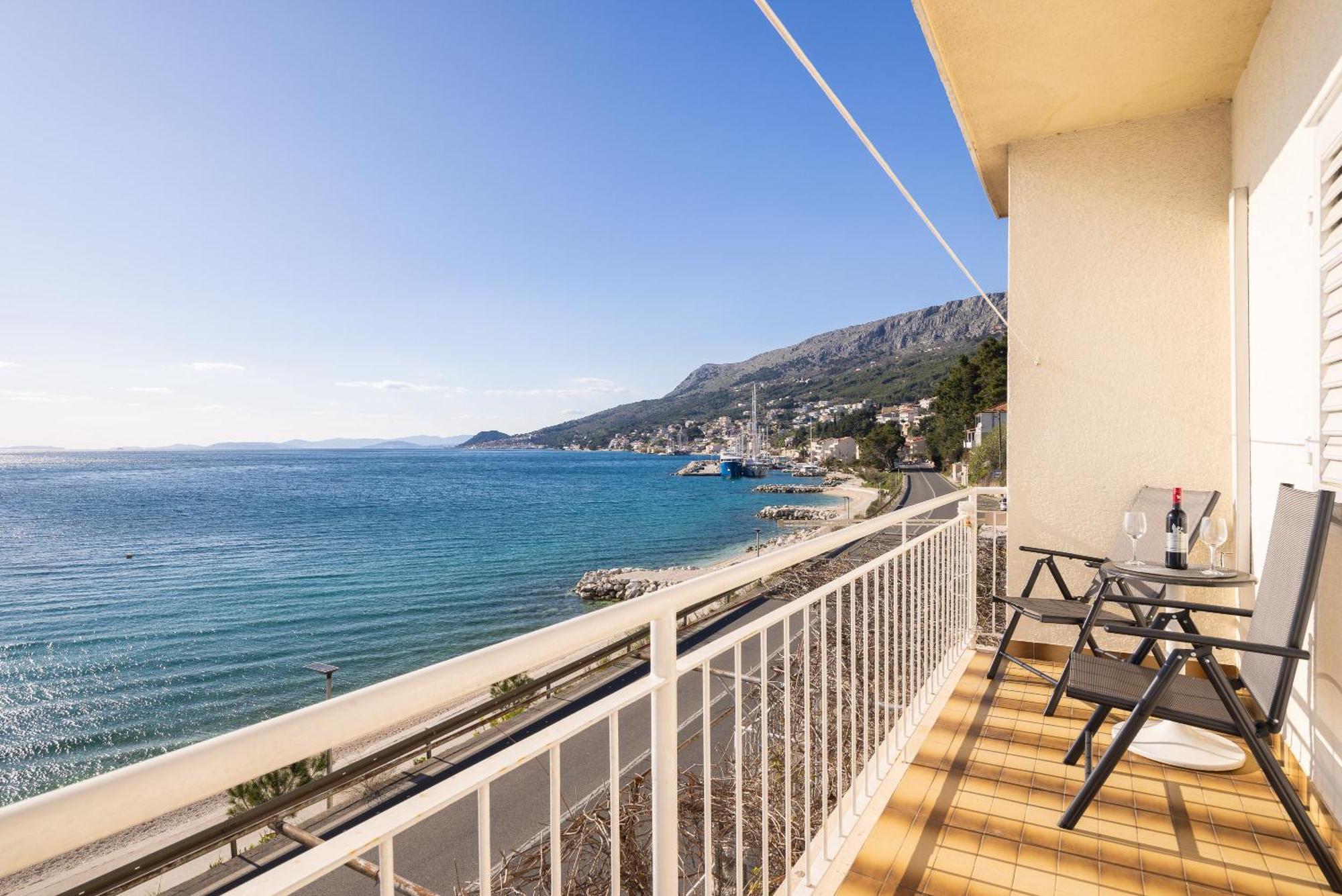 Seaside Apartment Blue Дуги Рат Екстериор снимка